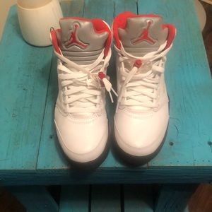 Jordan 5 fire reds size 8 worn twice no box